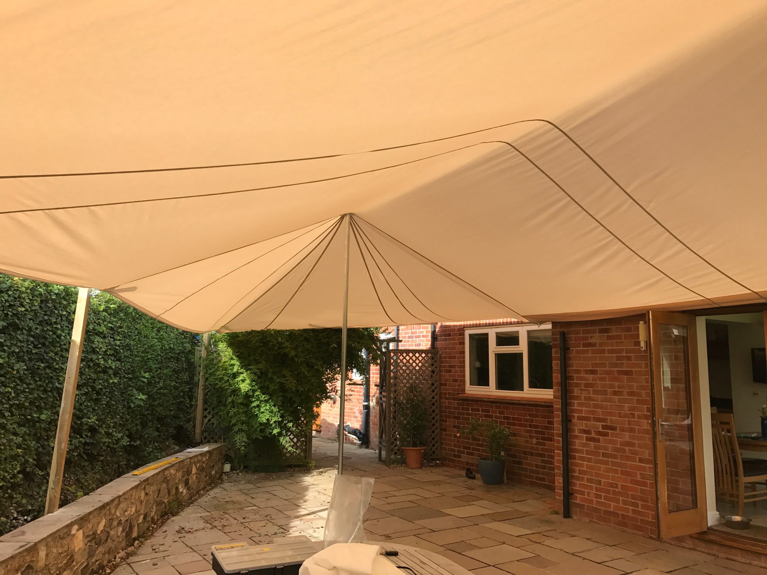 Roof canopy - photo 1